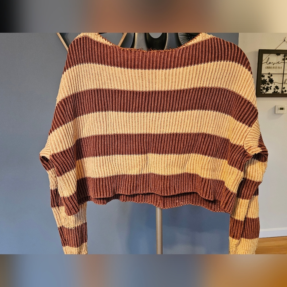 FREE PEOPLE DISTRESSED SWEATER - OFF SHOULDER/ SCOOP NECK - CROPPED - Picture 2 of 5